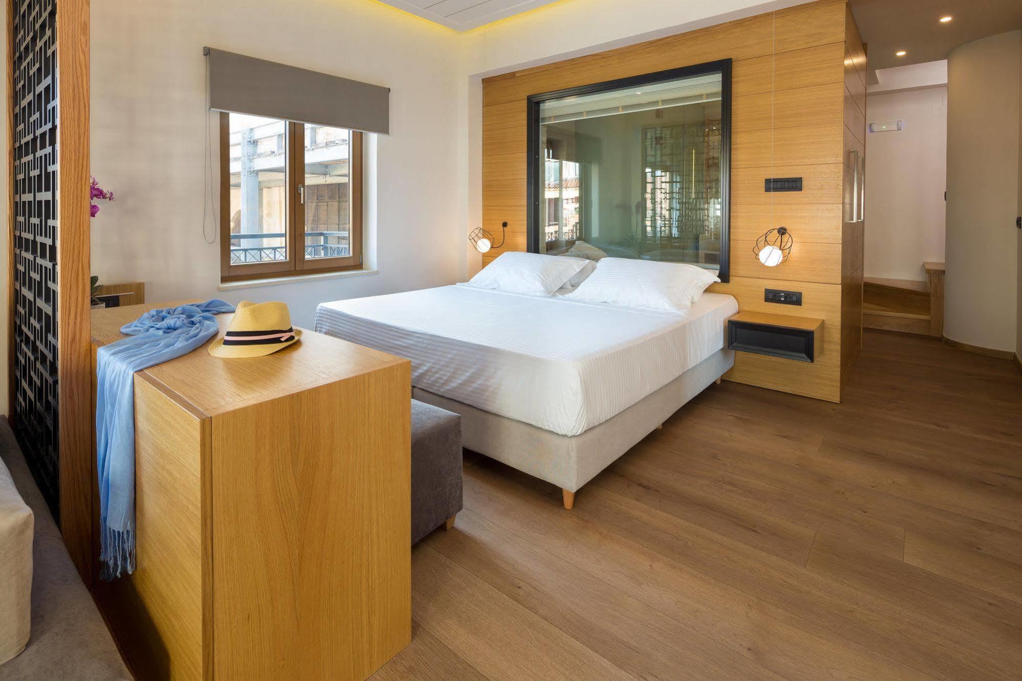 Querini Luxury Suites Hriszí Aktí Haniá Kültér fotó